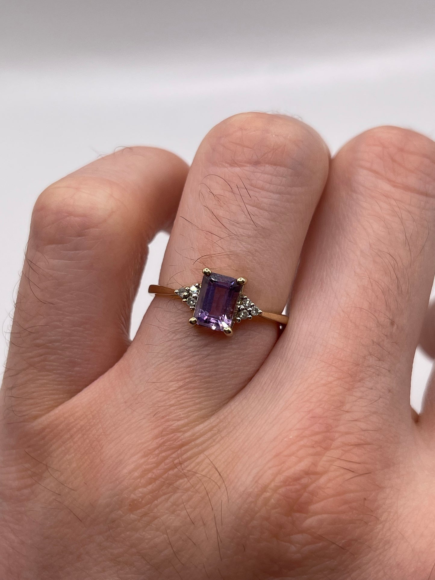 9ct gold amethyst and diamond ring