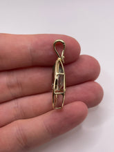 Load image into Gallery viewer, 9ct gold green amethyst pendant
