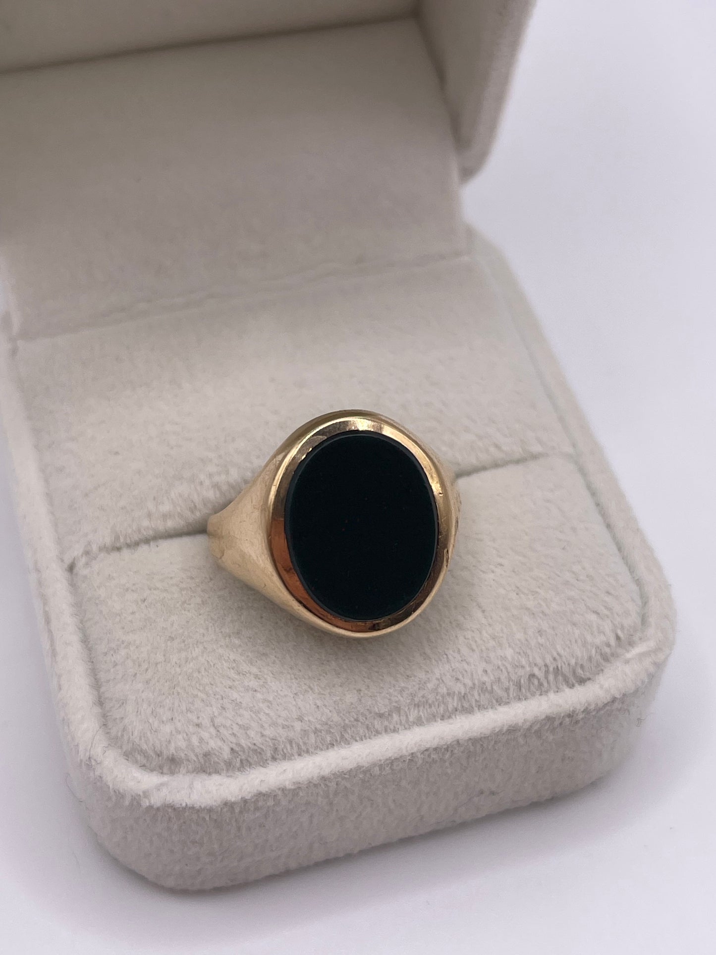 9ct gold bloodstone signet ring