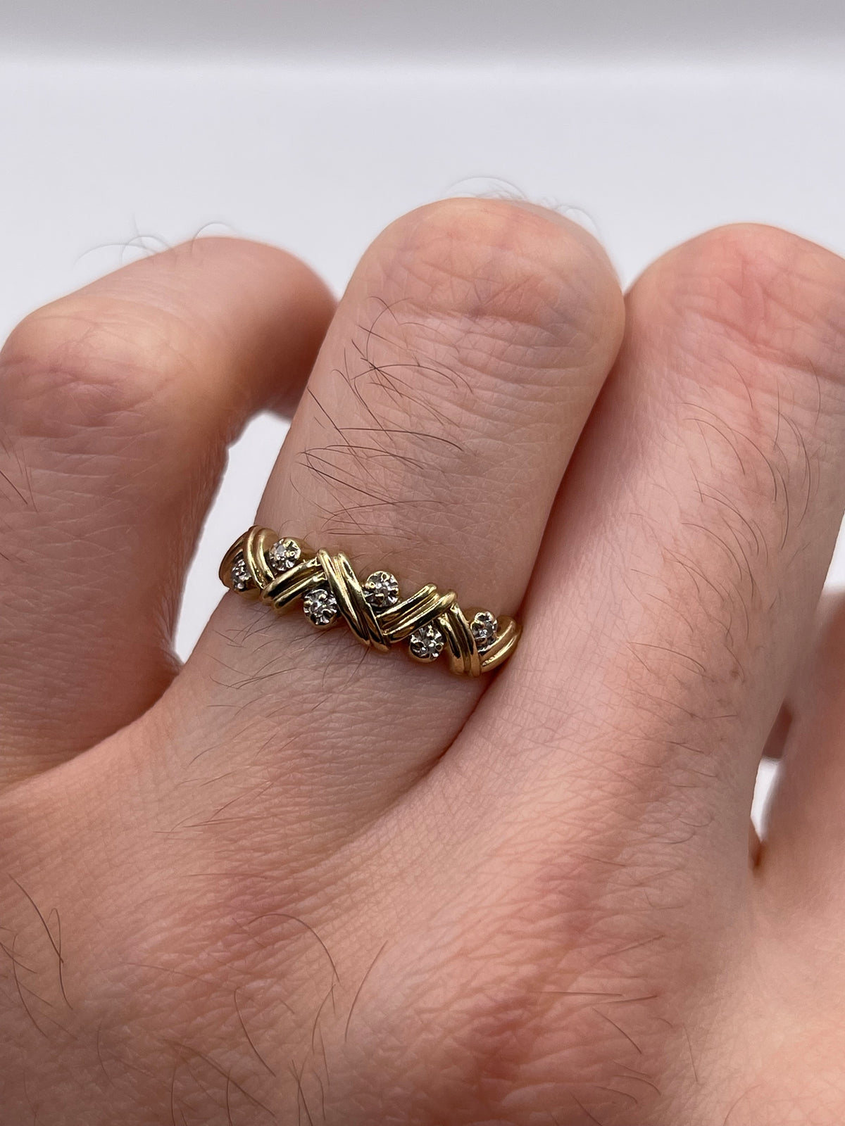 9ct gold diamond ring