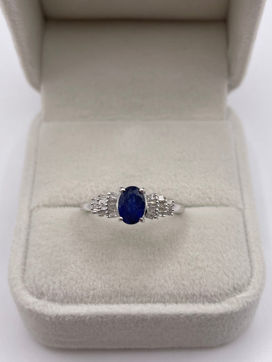 9ct white gold sapphire and diamond ring