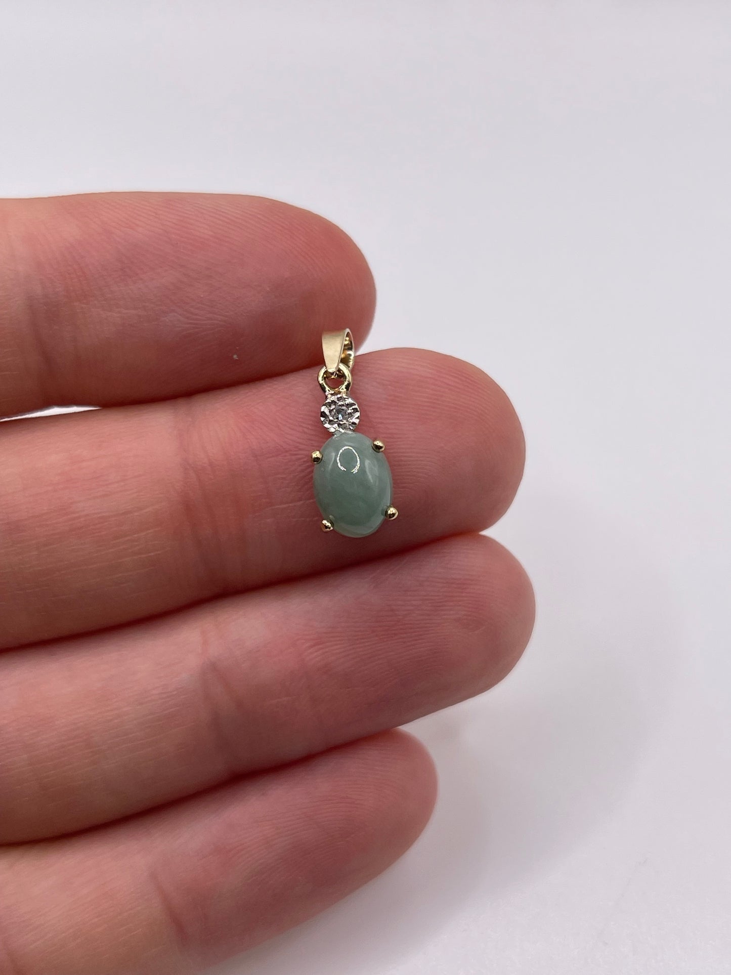 9ct gold jade and diamond pendant