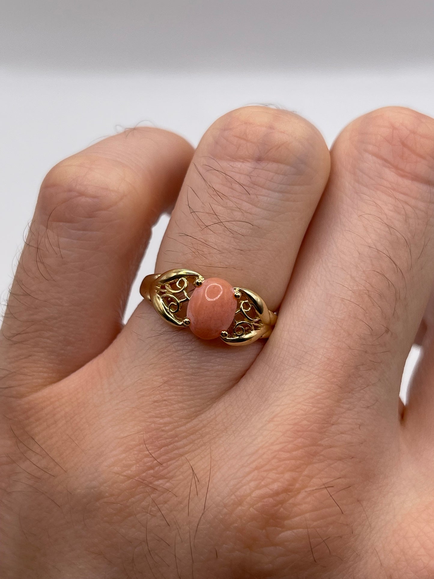 9ct gold coral ring