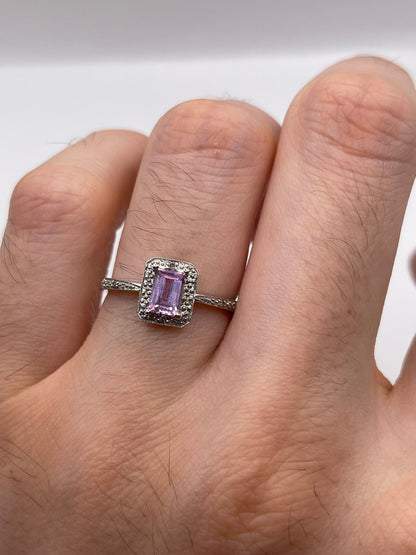 9ct white gold pink topaz and diamond ring