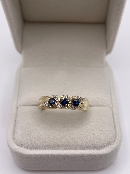 9ct gold sapphire and diamond ring