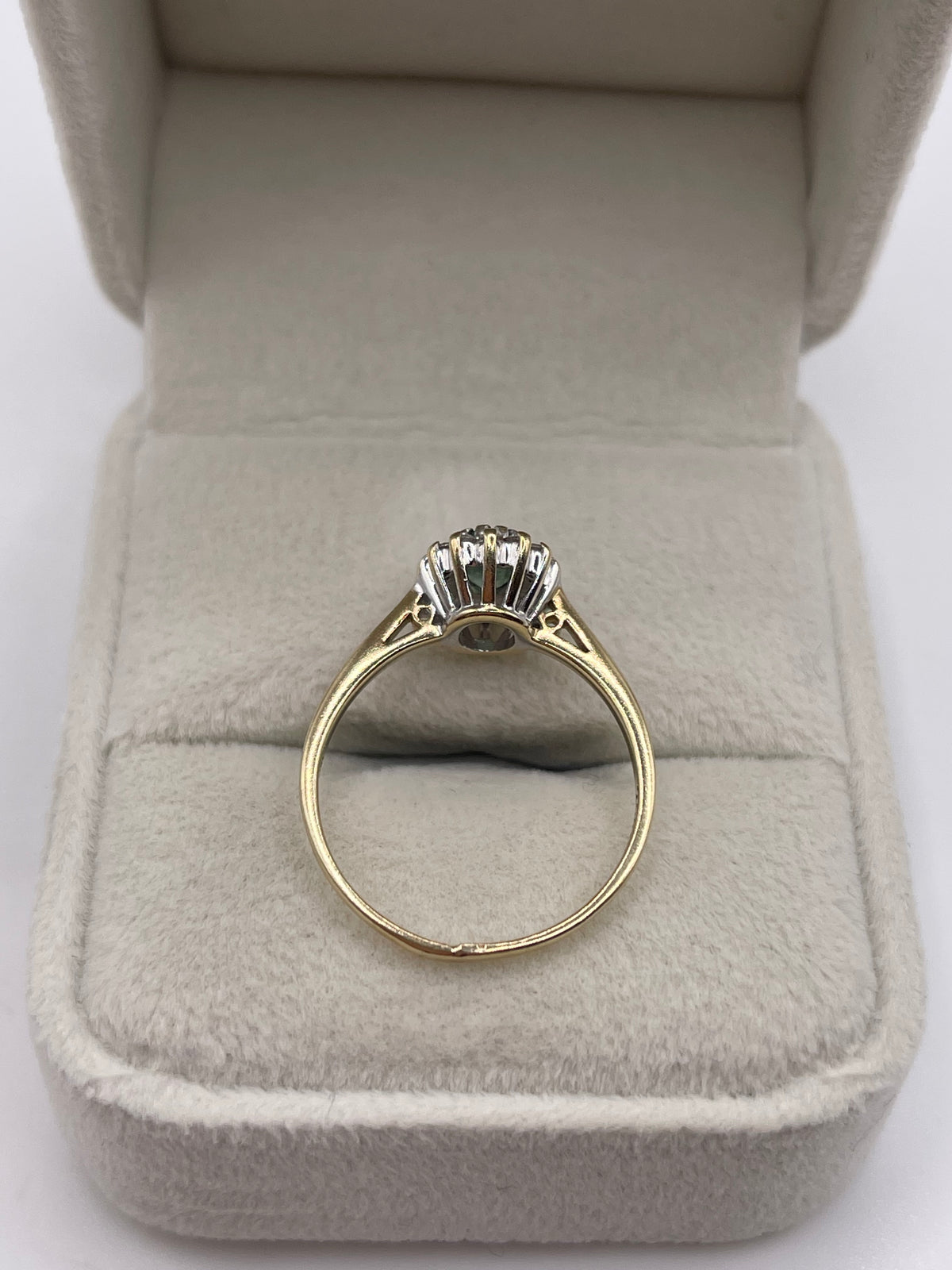 9ct gold emerald and diamond ring