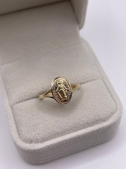 9ct gold st Mary ring