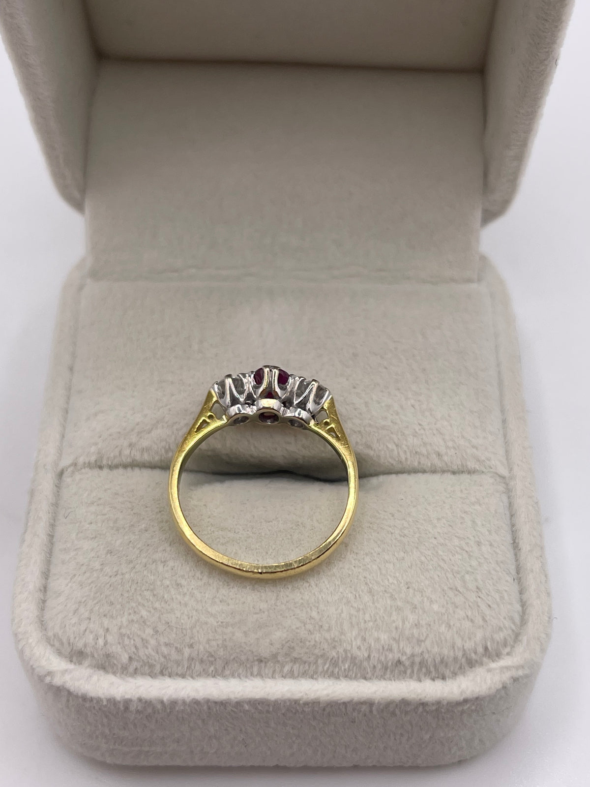 18ct gold ruby and diamond ring