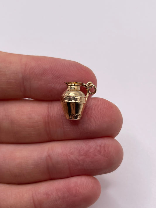 9ct gold vase charm