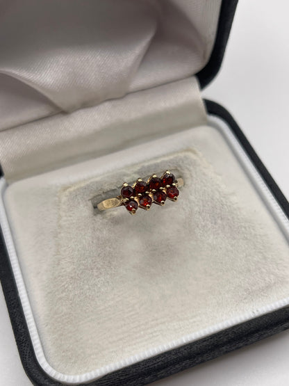 9ct gold garnet cluster ring