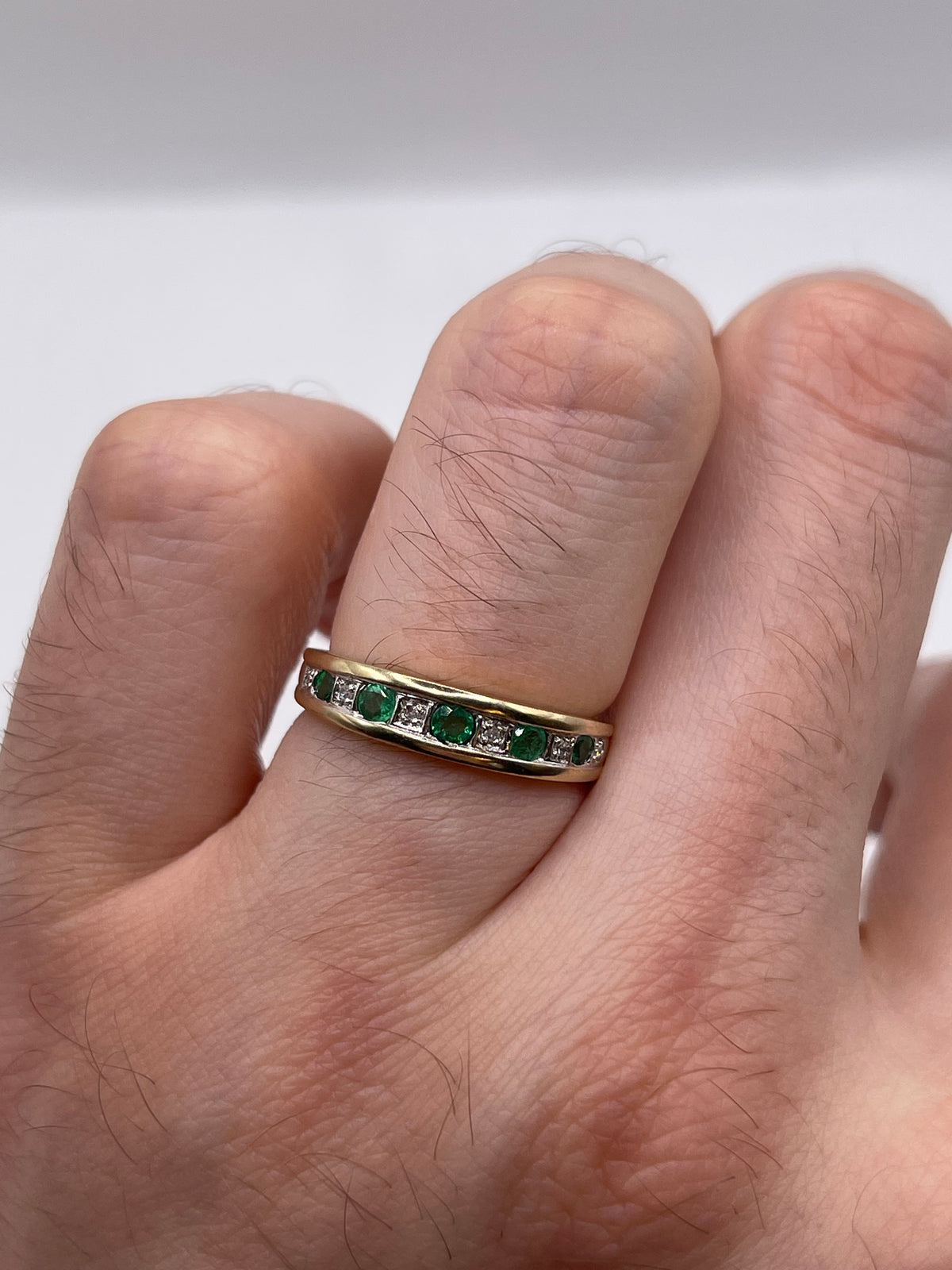 9ct gold emerald and diamond ring