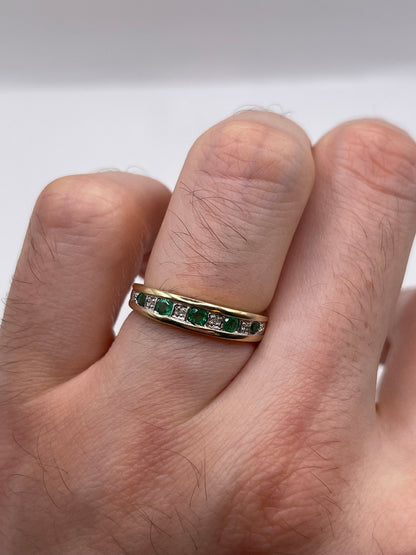 9ct gold emerald and diamond ring