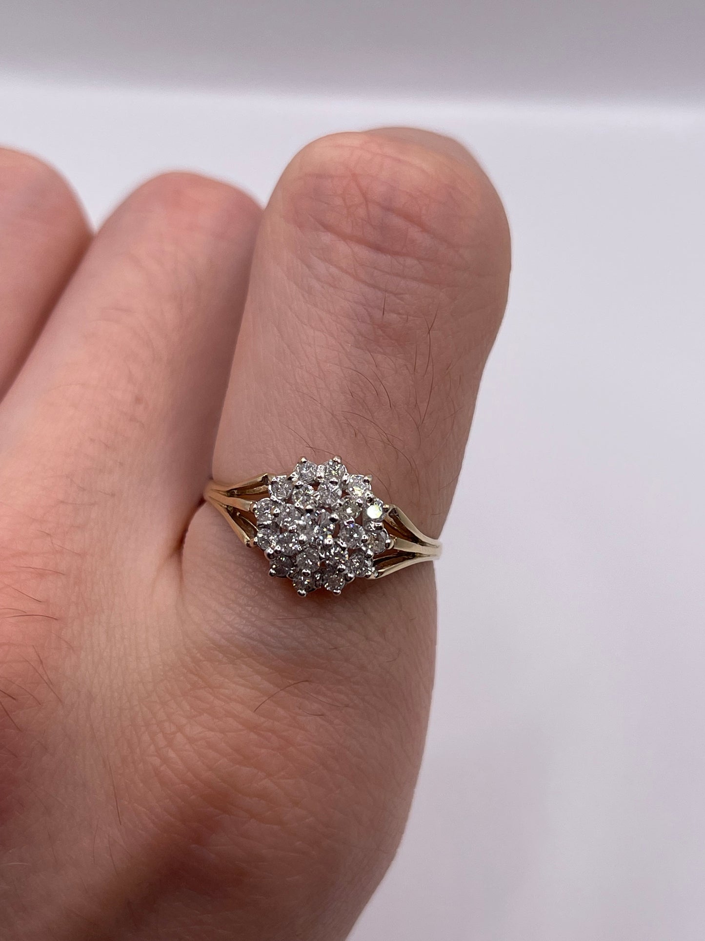 9ct gold diamond cluster ring
