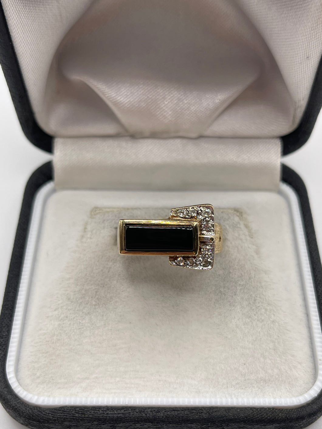 9ct gold onyx and diamond buckle ring