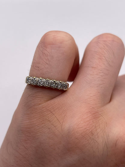 9ct gold diamond ring