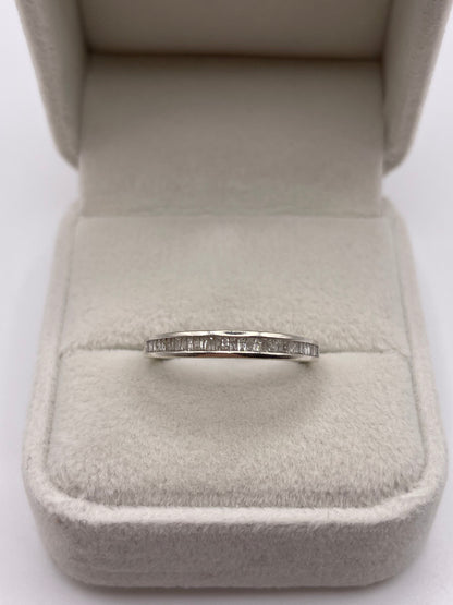 9ct white gold diamond ring