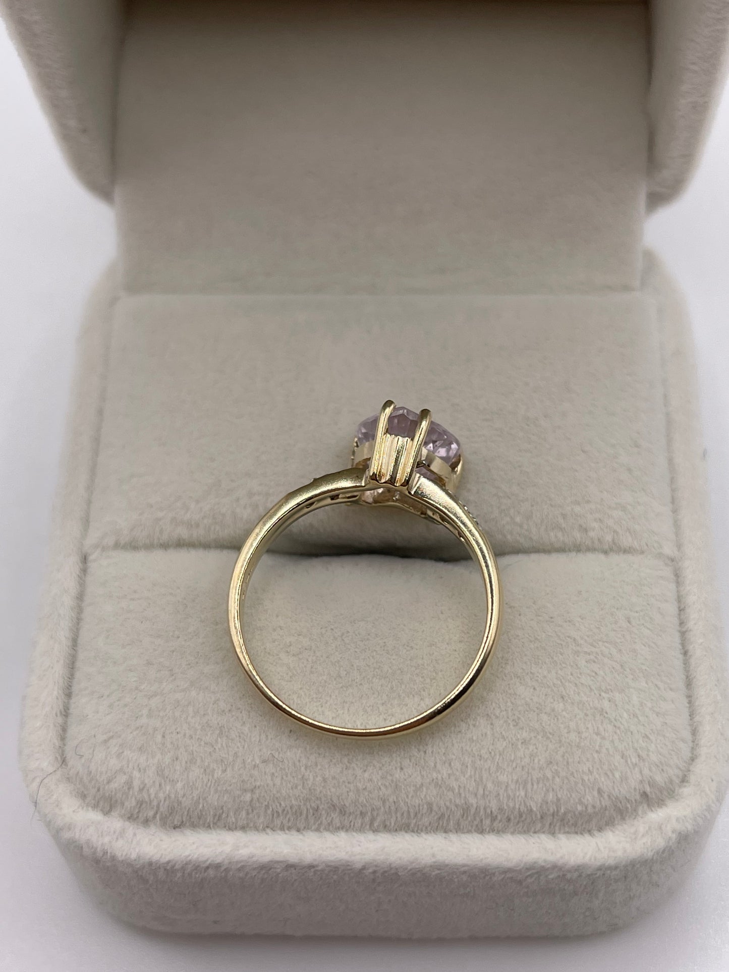 9ct gold kunzite and diamond ring