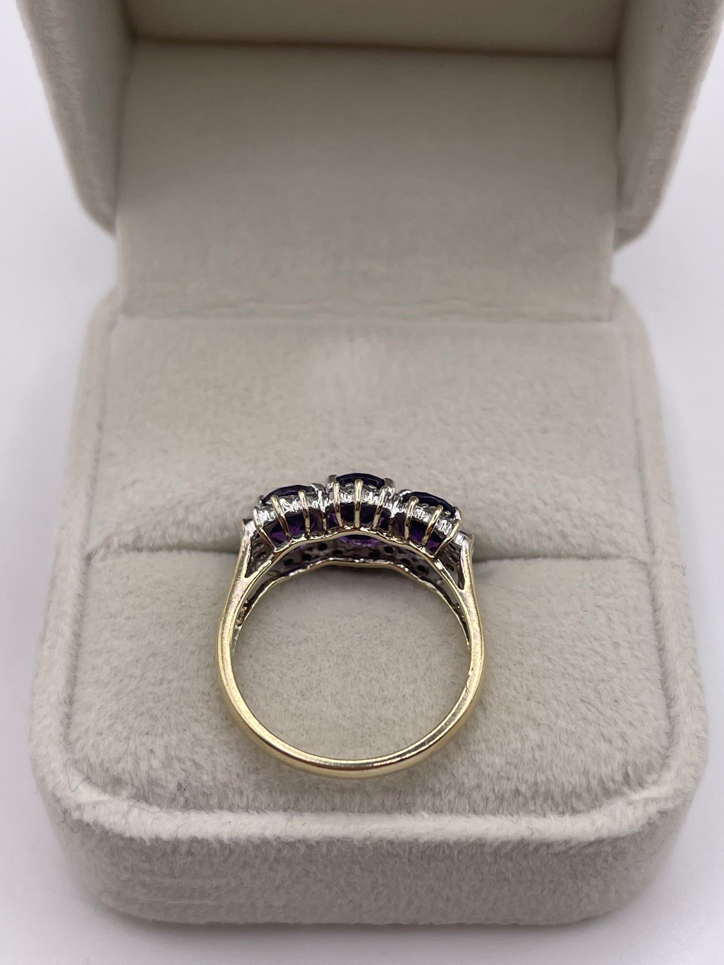 9ct gold amethyst and diamond ring