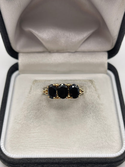 9ct gold sapphire ring