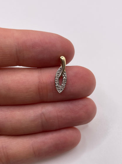 9ct gold diamond pendant