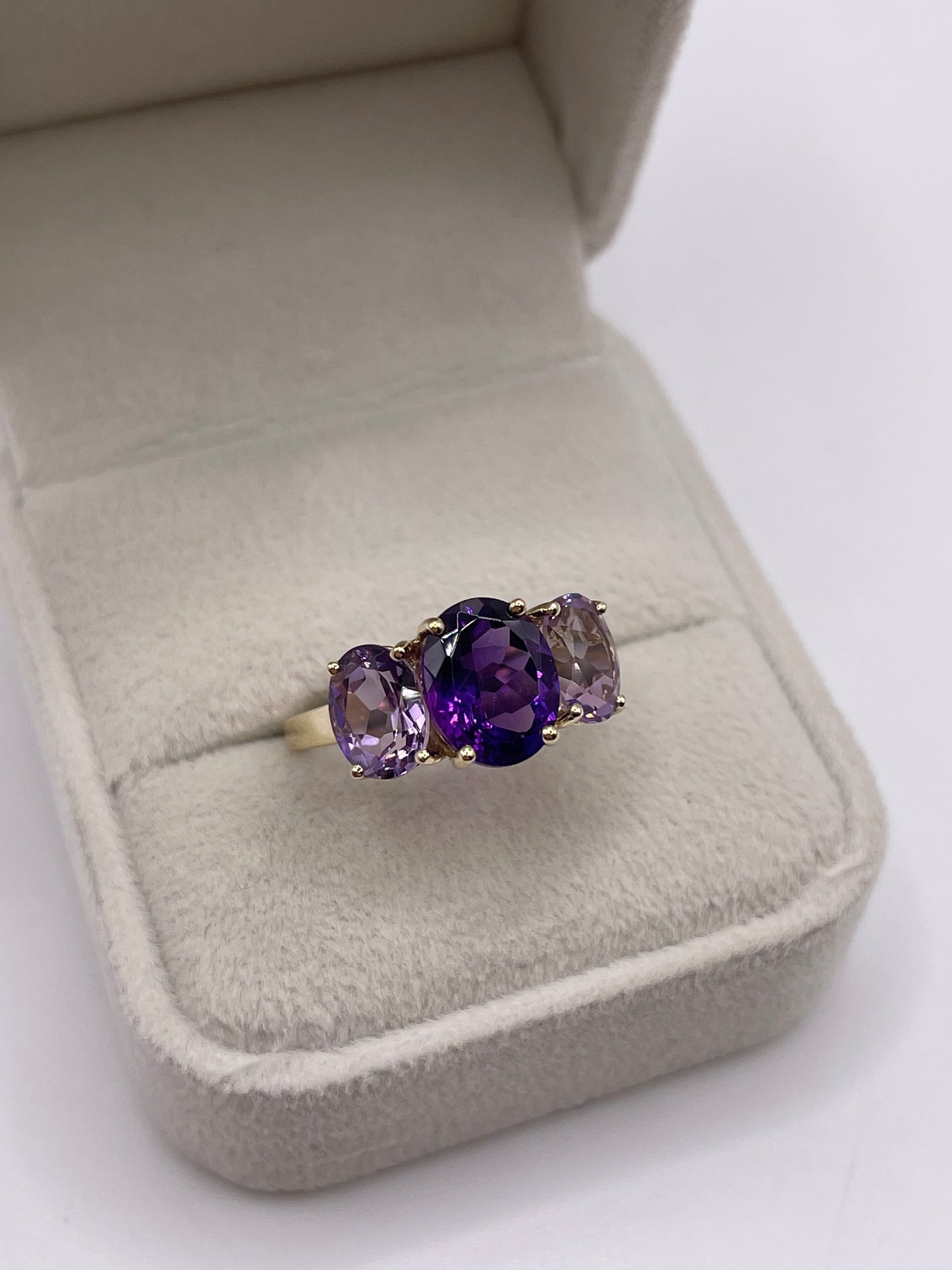 9ct gold amethyst ring