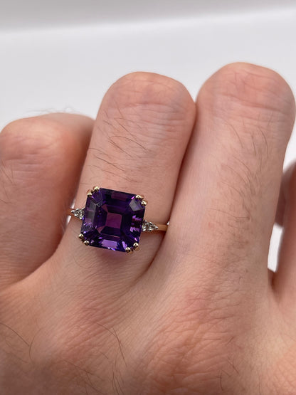 9ct gold amethyst and zircon ring