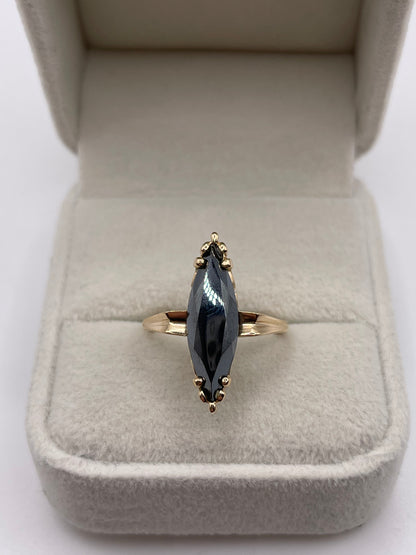 9ct gold hematite ring