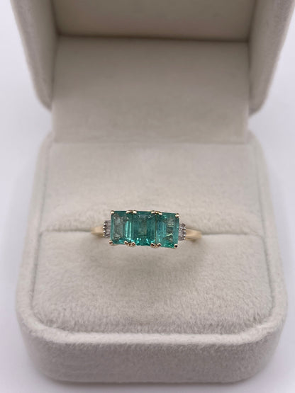 9ct gold emerald and diamond ring