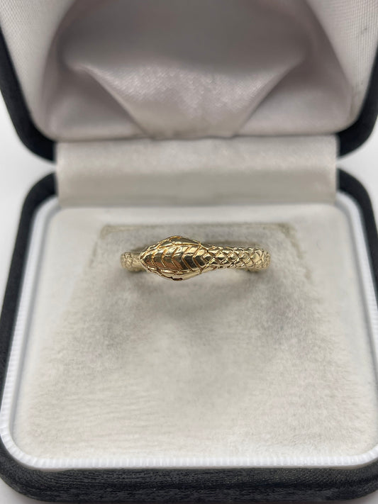 9ct gold snake ring