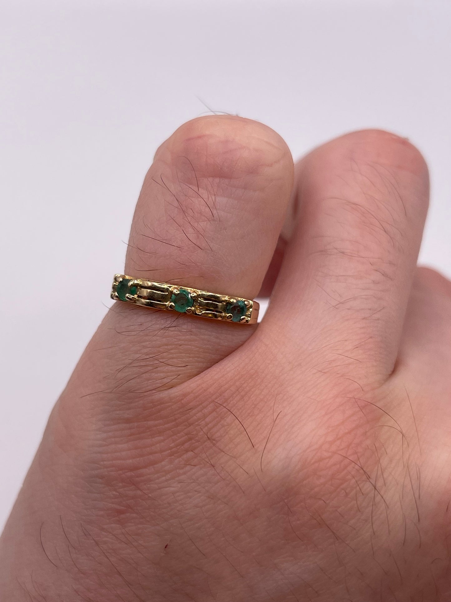 9ct gold emerald ring