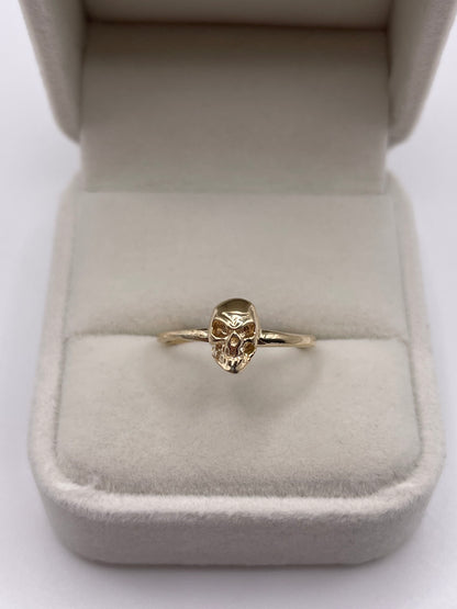 9ct gold skull ring