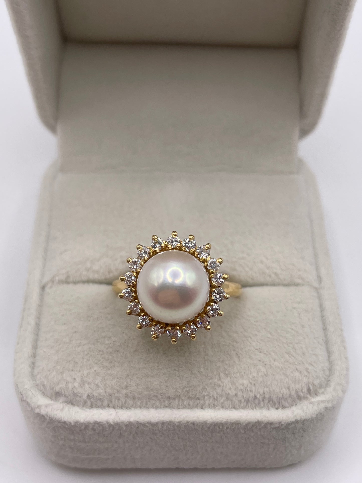 18ct gold pearl and diamond ring
