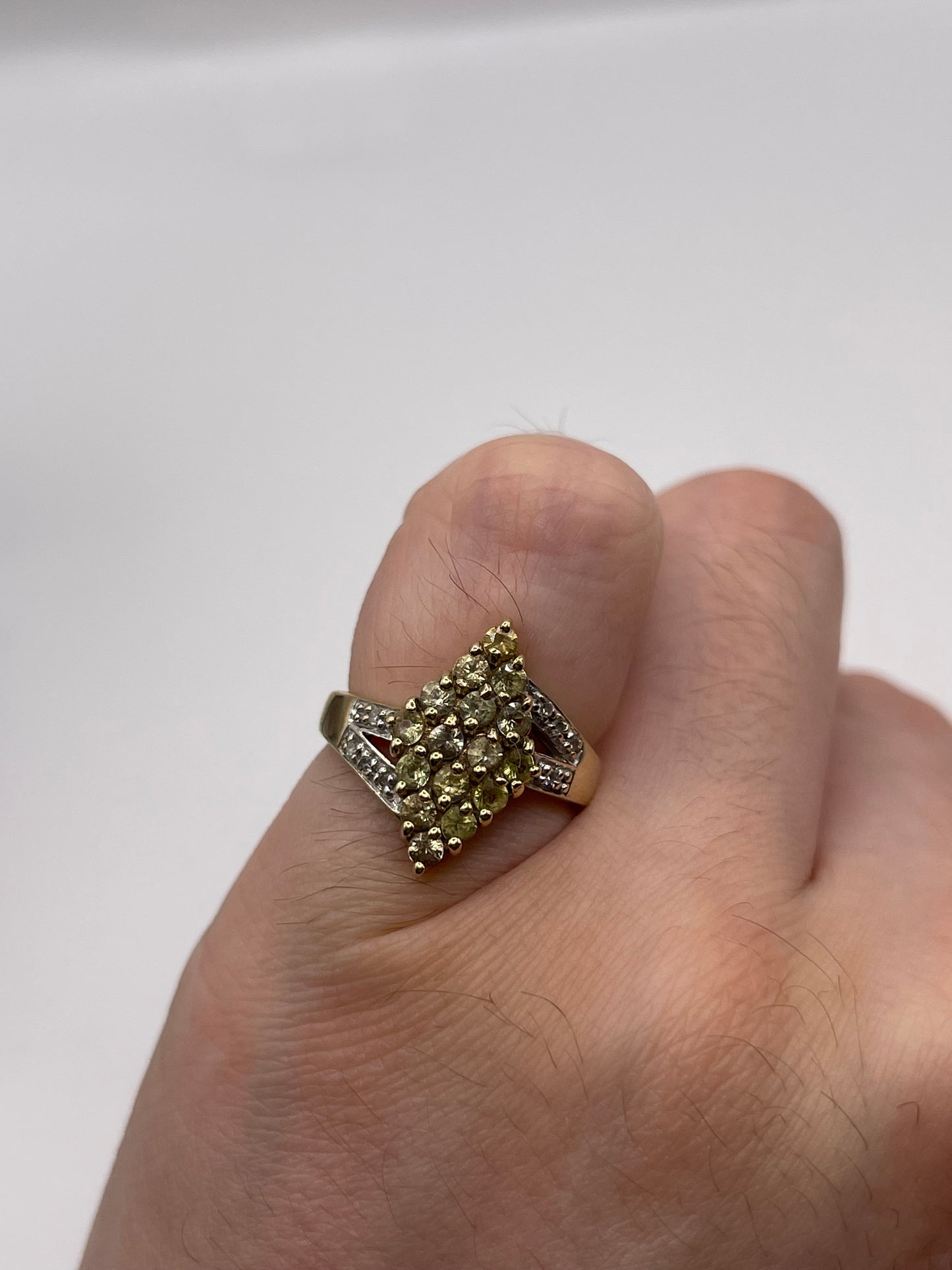 9ct gold quartz and diamond ring