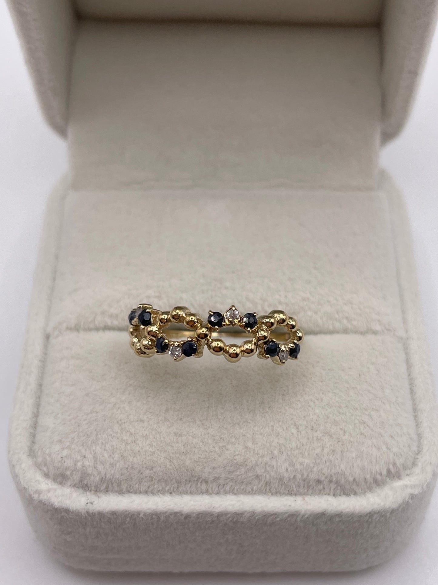 9ct gold sapphire and diamond ring