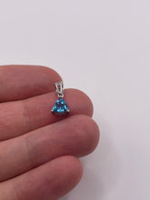 Load image into Gallery viewer, 9ct white gold topaz pendant
