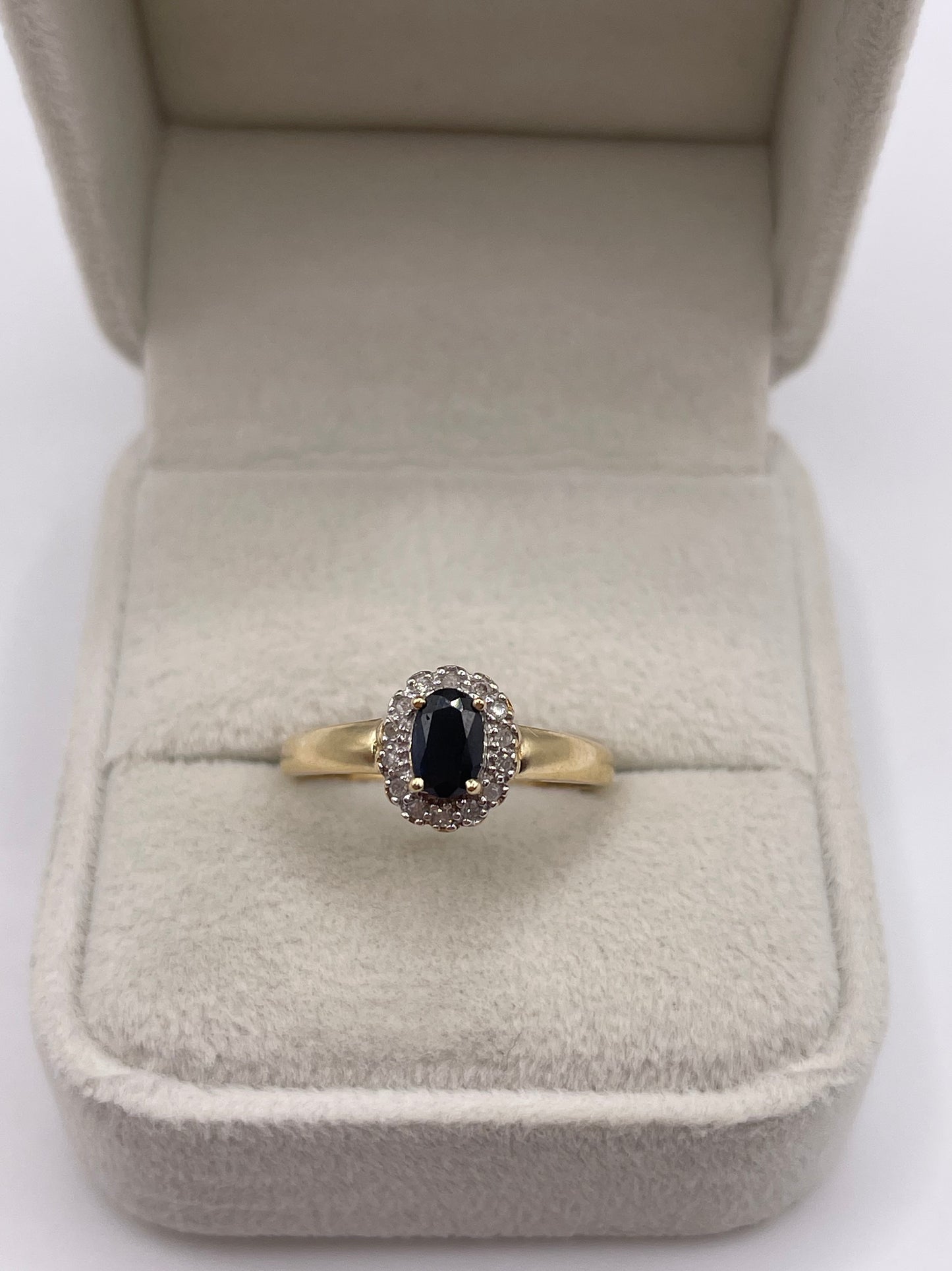 9ct gold sapphire and diamond ring