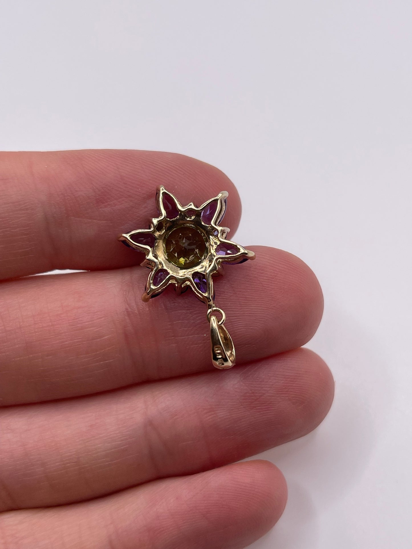 9ct gold peridot, amethyst and tanzanite pendant