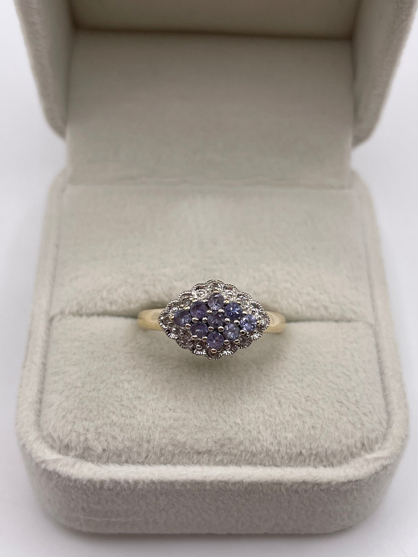 9ct gold tanzanite and diamond ring