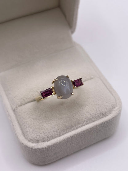 9ct gold grey moonstone and garnet ring