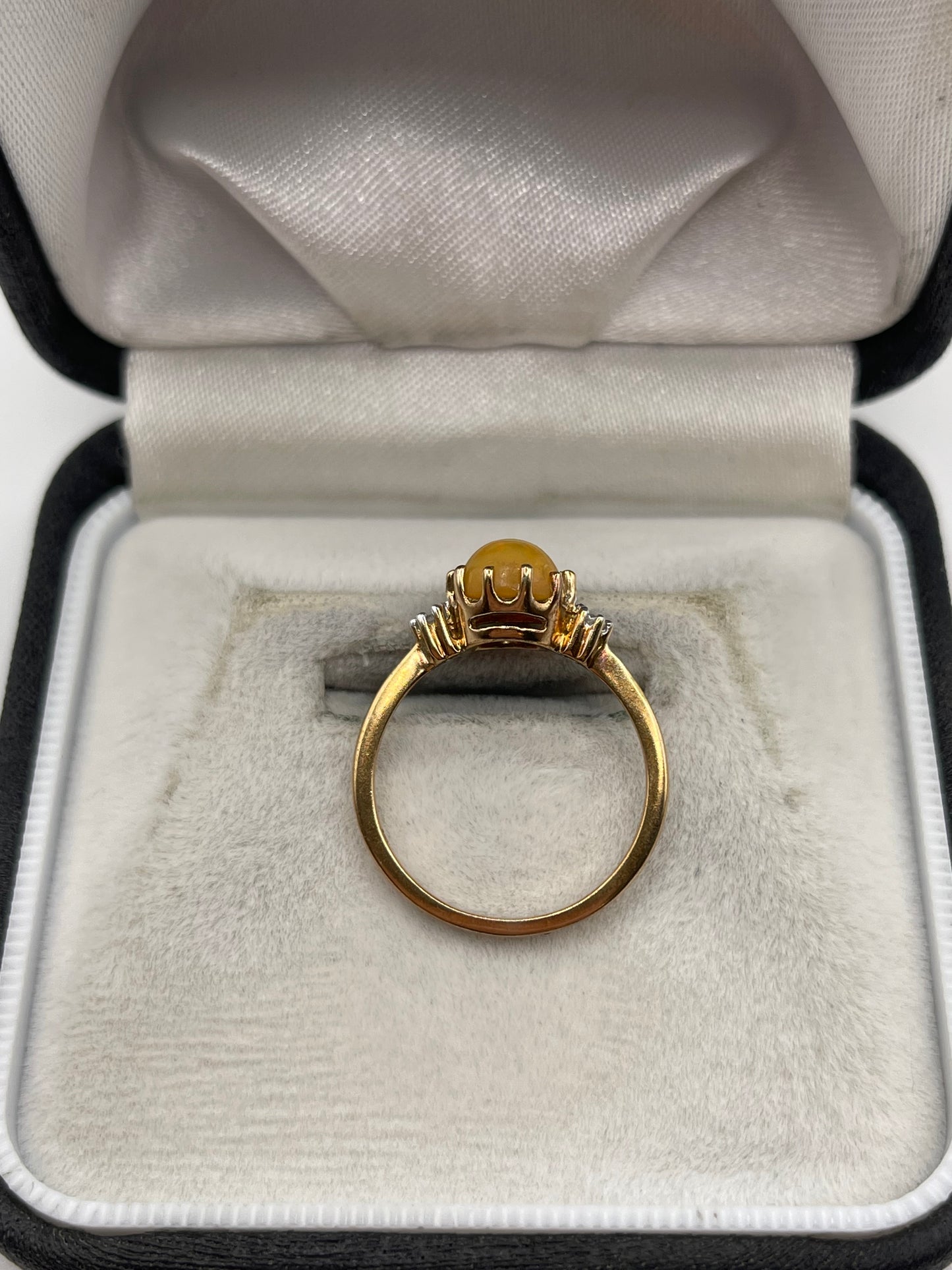 9ct gold opal and diamond ring