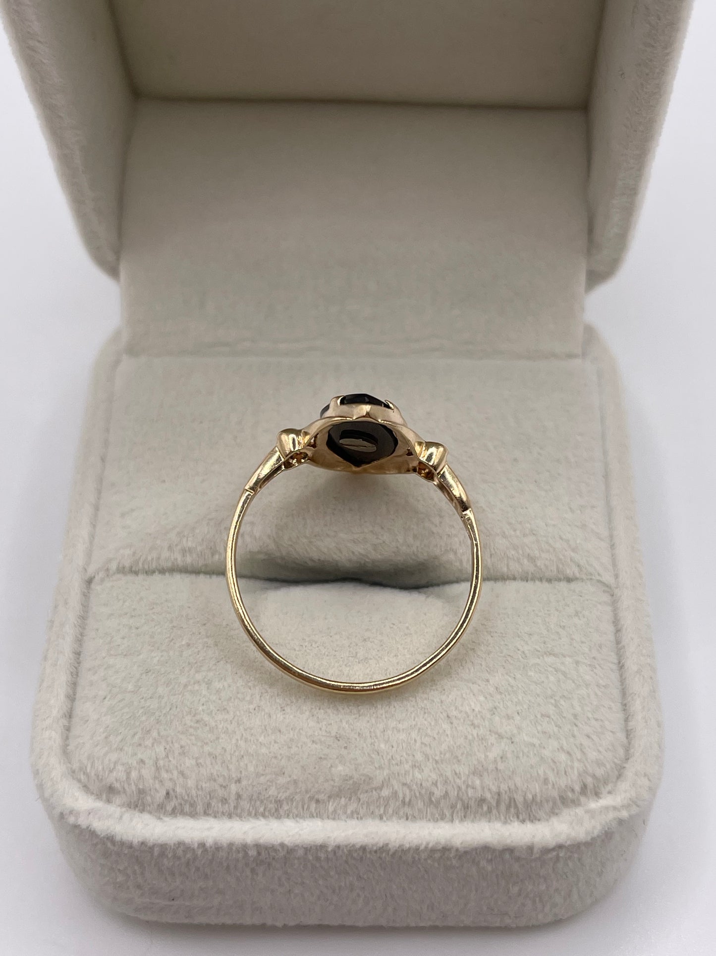 9ct gold onyx and pearl ring