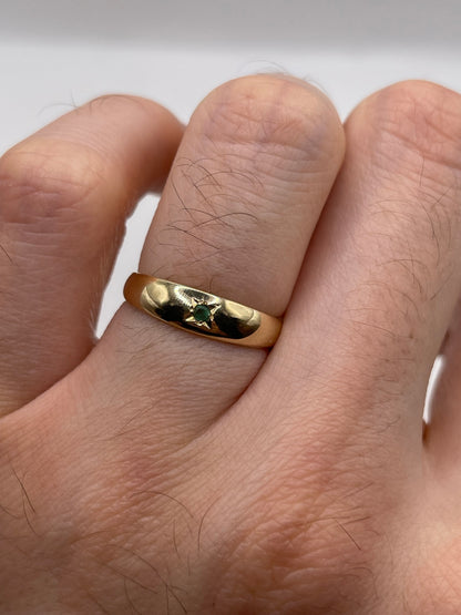 9ct gold emerald gypsy ring