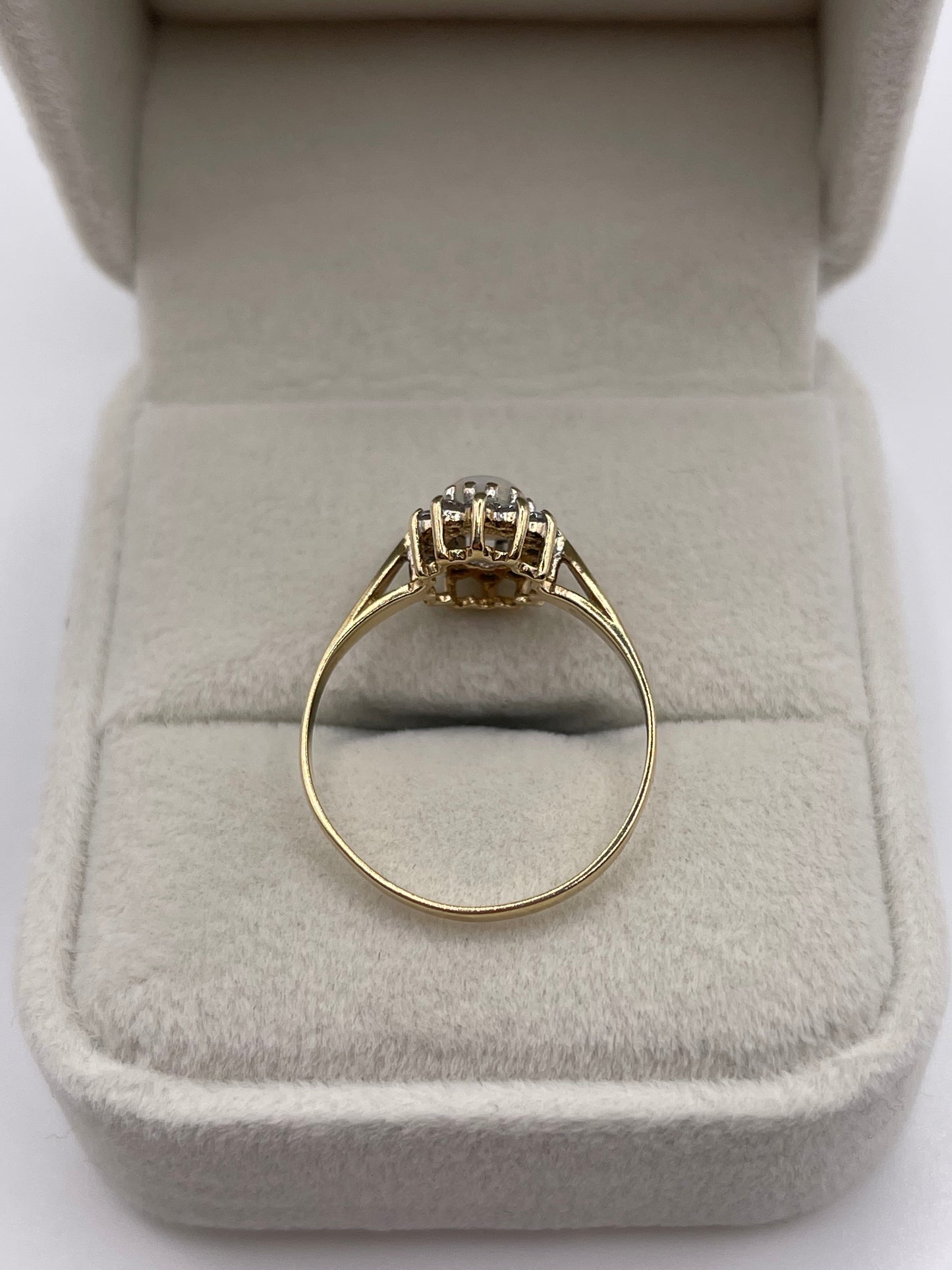 9ct gold opal and cz ring