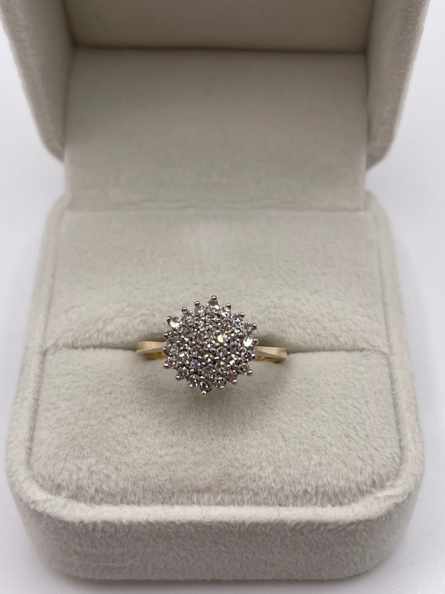 9ct gold diamond cluster ring