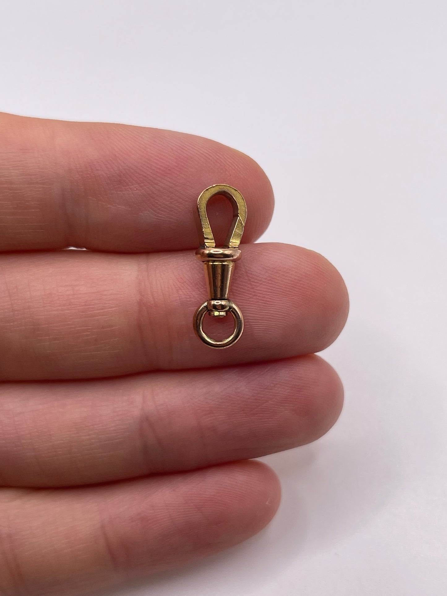 9ct gold dog clip 1