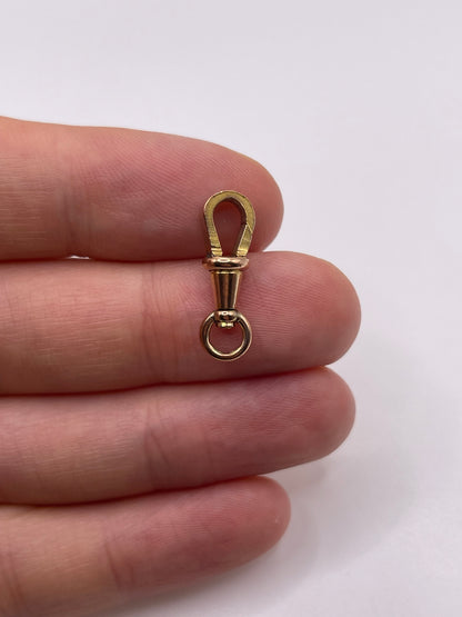 9ct gold dog clip 1