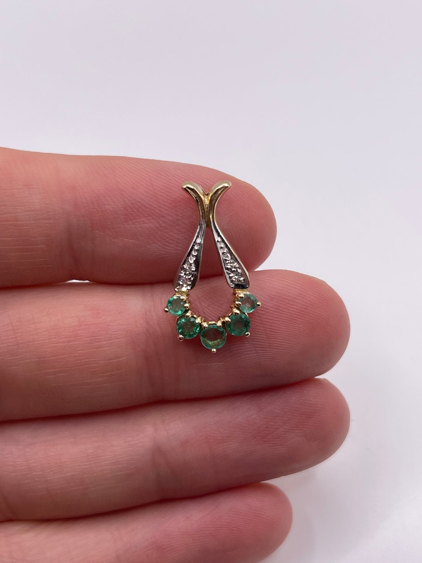 9ct gold emerald and diamond pendant
