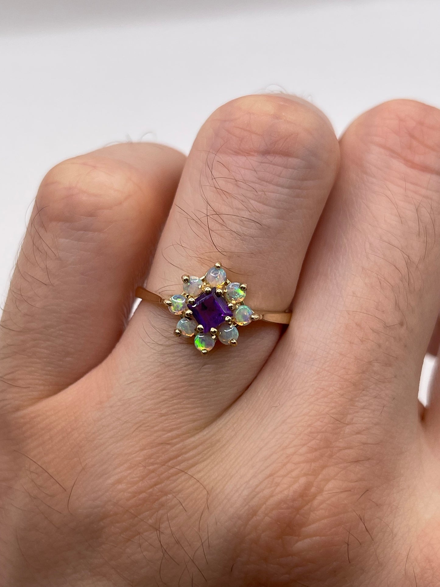 9ct gold amethyst and opal ring