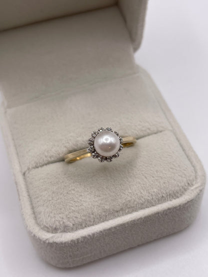 9ct gold pearl and diamond ring