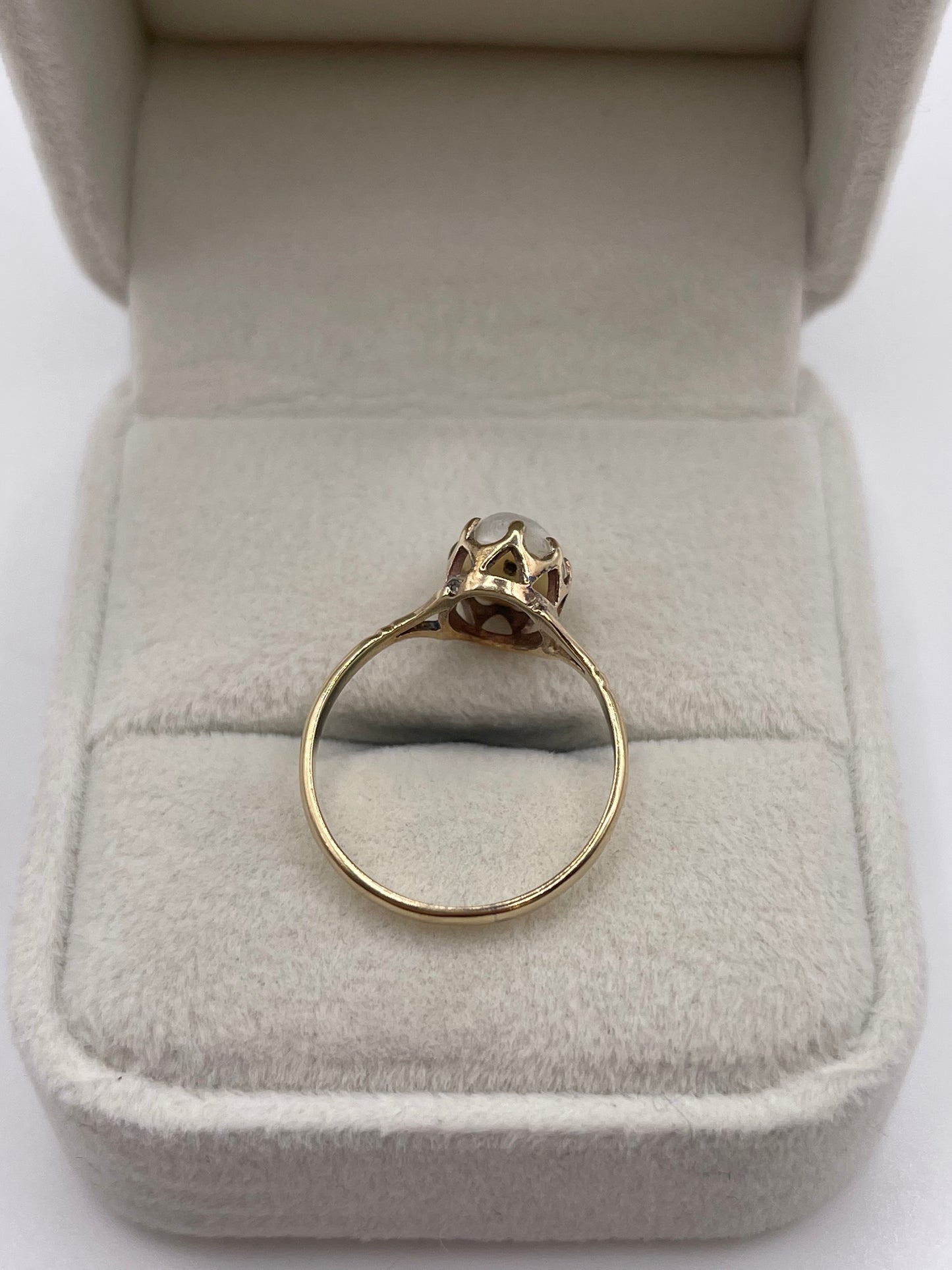 9ct gold pearl ring